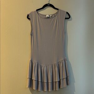 Aritizia (Wilfred) NWOT Gray Sleeveless Dress